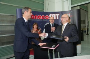 Photo Signature d'un protocole d'accord SSI Monaco et Monaco Telecom
