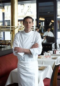 Nominations à l’Hôtel du Louvre : Le Chef Denis BELLON s’installe aux cuisines et Richard VUILLEMIN prend les rênes de la restauration
