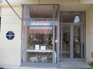 CANNES ACCOUCHE DE L’HOTEL « COLETTE »…