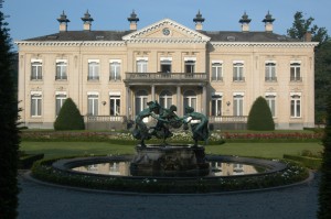 Belgique : L’Ecole de majordomes déménage dans le Château XVIII ème Siècle à Anvers…