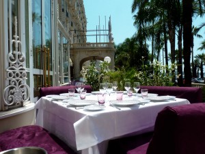 Cannes : « Noura » sur la terrasse de l’Intercontinental Carlton…