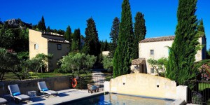 LE HAMEAU DES BAUX, UN CONCEPT-HOTEL EXCEPTIONNEL, REJOINT HOTELS & PREFERENCE…